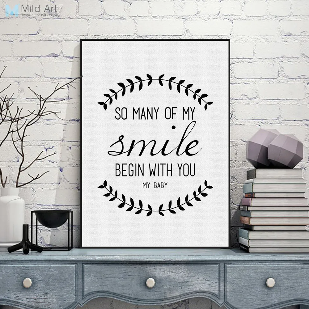 Черно-белая нордическая минималистская типография Smile любовь Цитата