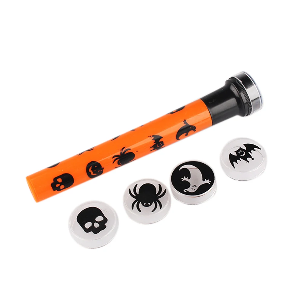 

Halloween Flashlight Scary Pumpkin Skull Ghost 5 Patterns Haunted House KTV Cartoon Lighting Prop Projector Lamp