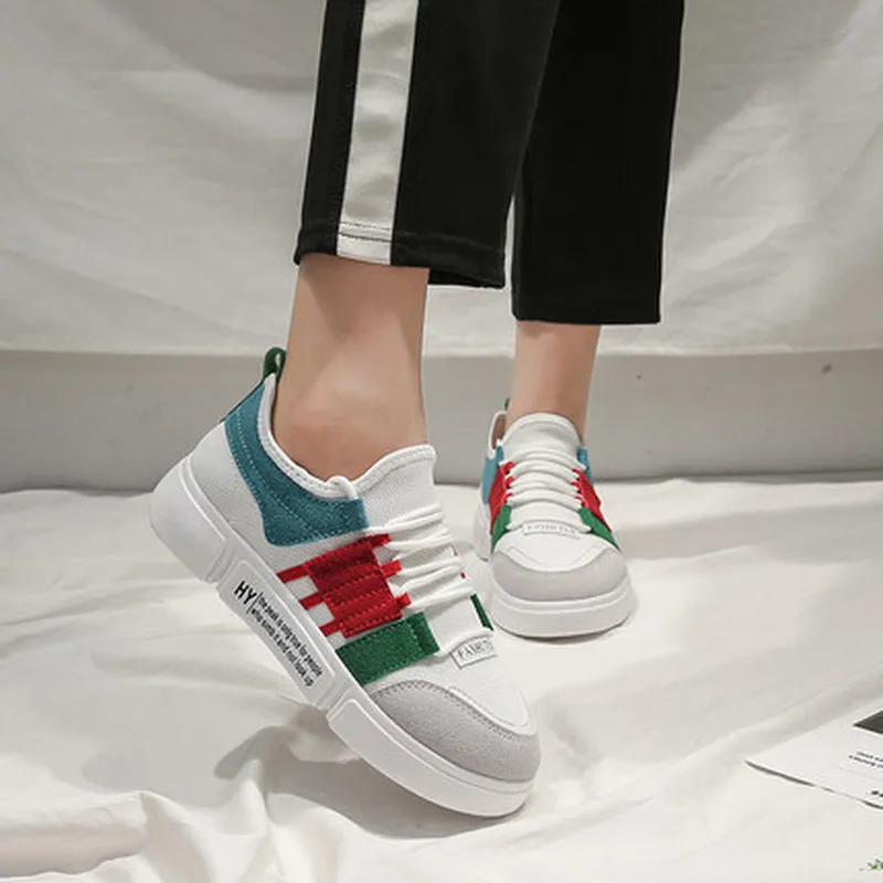 

Women's shoes summer breathable white shoes wild super fire shoes Korean version of the trend of sports shoes