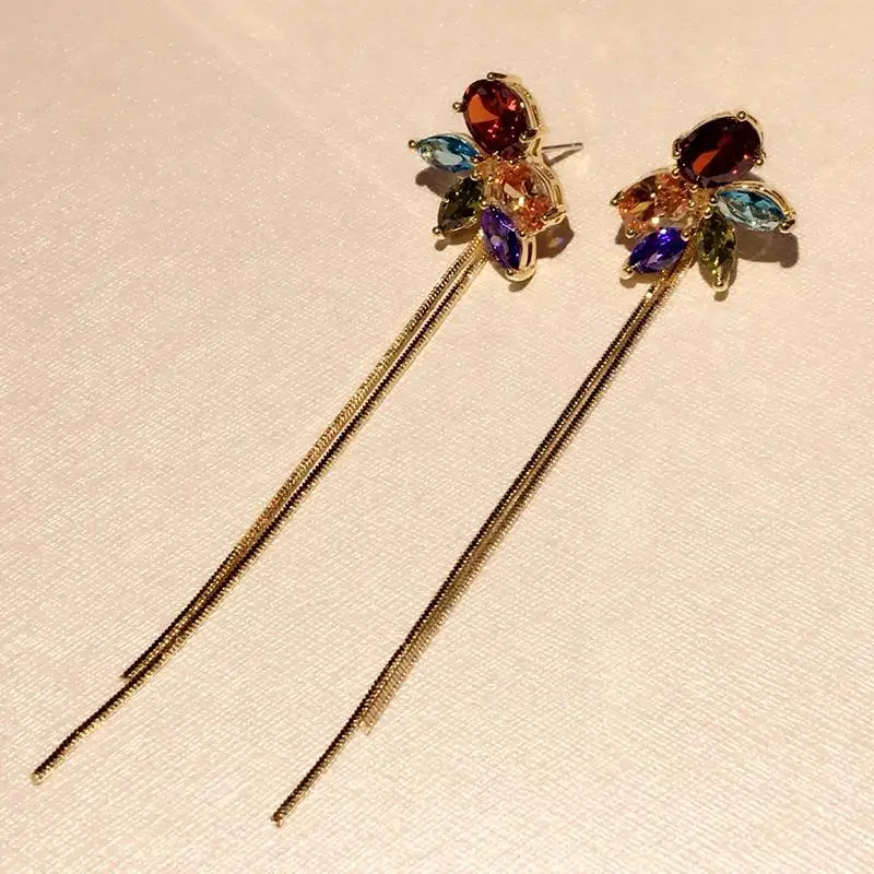 Роскошные европейские и ювелирные изделия из Америки S925 стерлингового серебра цветок кристалл мода сладкий леди уха ногтей день рождения партии