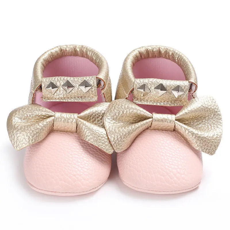 Милая повседневная кожаная обувь для новорожденных девочек 0-18 месяцев, с бантом-бабочкой, с кисточками, без шнуровки, на мягкой подошве, одежда для малышей все сезоны - Цвет: Розовый