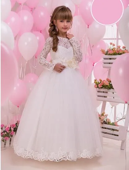 

2017 New White Lace First Communion Dresses For Girls Applique Ball Gown Holy Communion Dresses