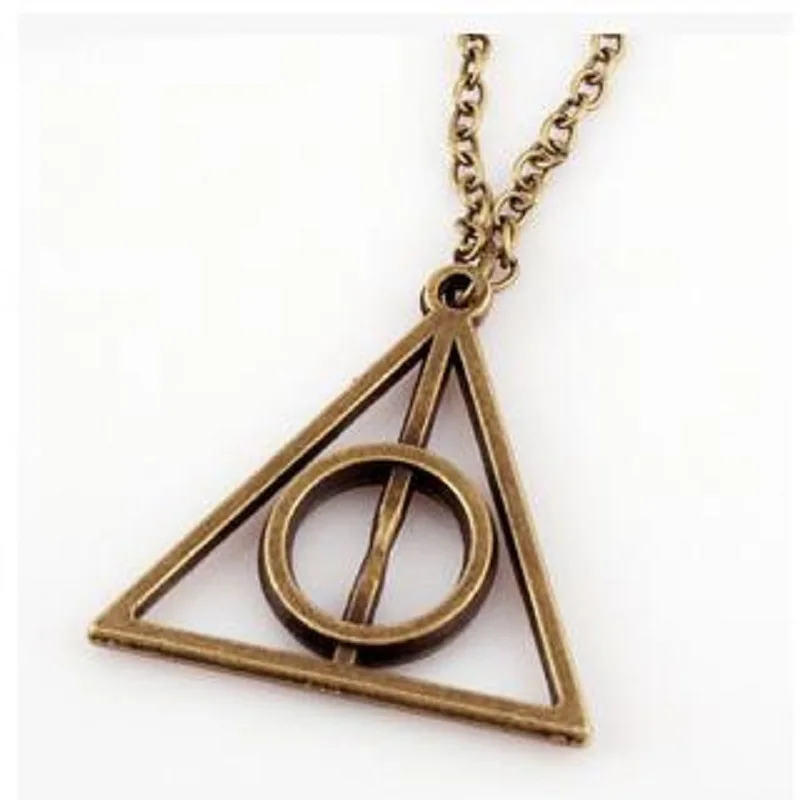 

New Fashion Hot Metal Silver Necklace Pendant Triangle As Gifts For Men Women 0181