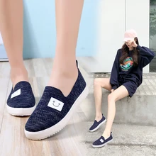 Женская прогулочная обувь; брендовые Лоферы Flyknit; женские кроссовки без застежки; дышащая Спортивная обувь; zapatillas mujer; женская обувь на плоской подошве со смайликом