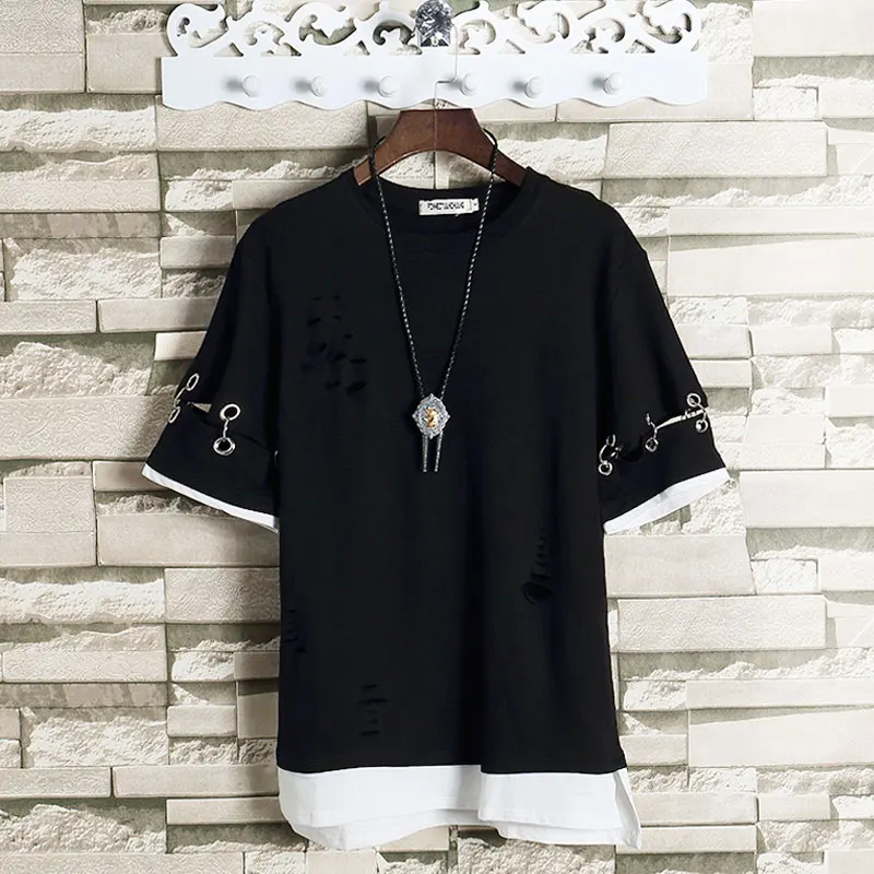

2019 Japanese Short T-shirt Male Korean Version Five-Sleeve Personality Fake Two Long T-shirts with Short Front Back Holes Loose
