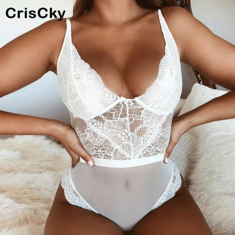 (4)