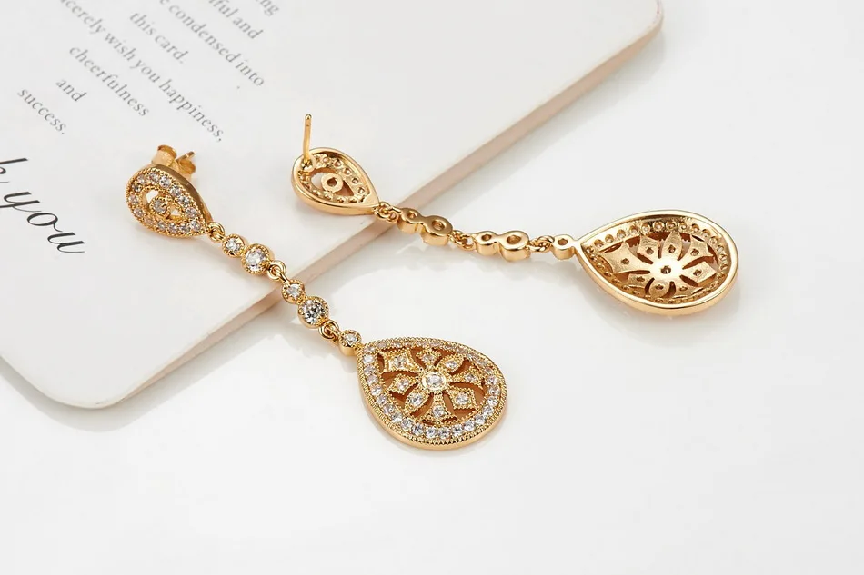 art-deco-long-chandelier-earring18k-gold-DAE-0002-G-1