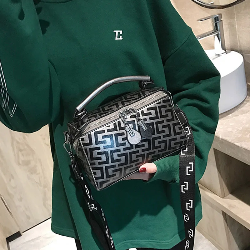 Women Fashion Printing Wide Shoulder Bag INS Popular Leather Handbag Exuqisite Female Messenger Bags Lady Luxury Bolsa SS3493 (15)
