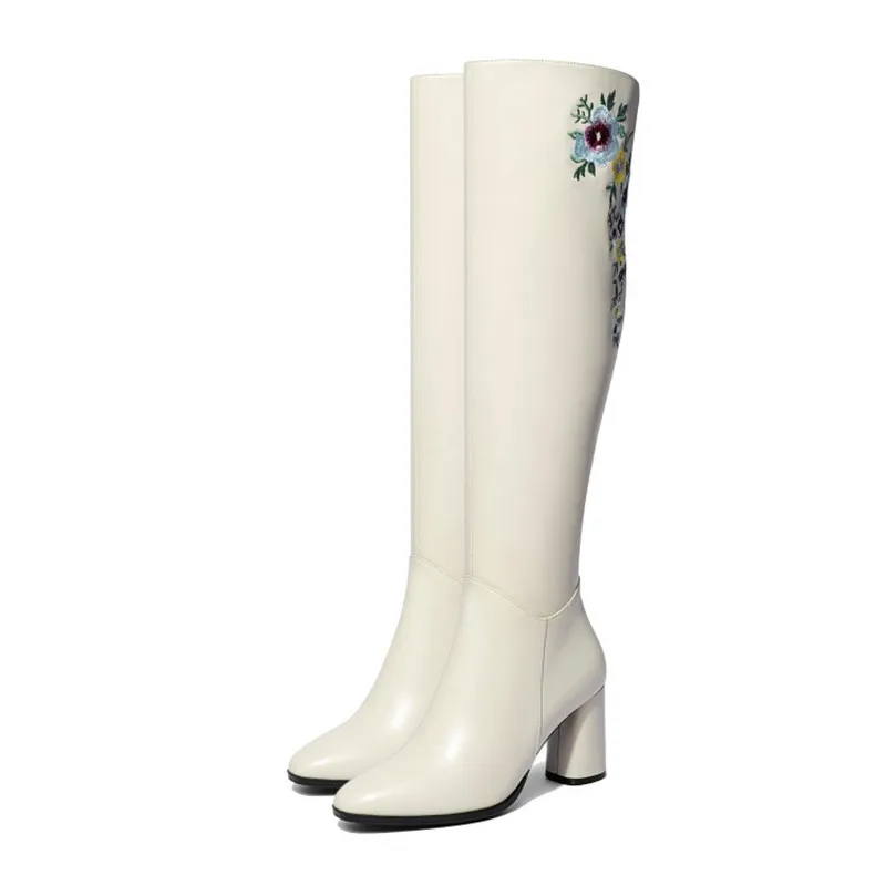 

2019 autumn and winter new over the knee pointed embroidered thick with high heel women's boots beige 0406