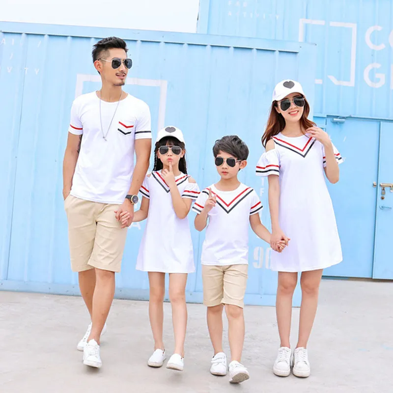 

Family Matching Clothes Mom and Daughter Dress Father Son Matching T Shirts Family Look Girls Dress Boys T Shirt