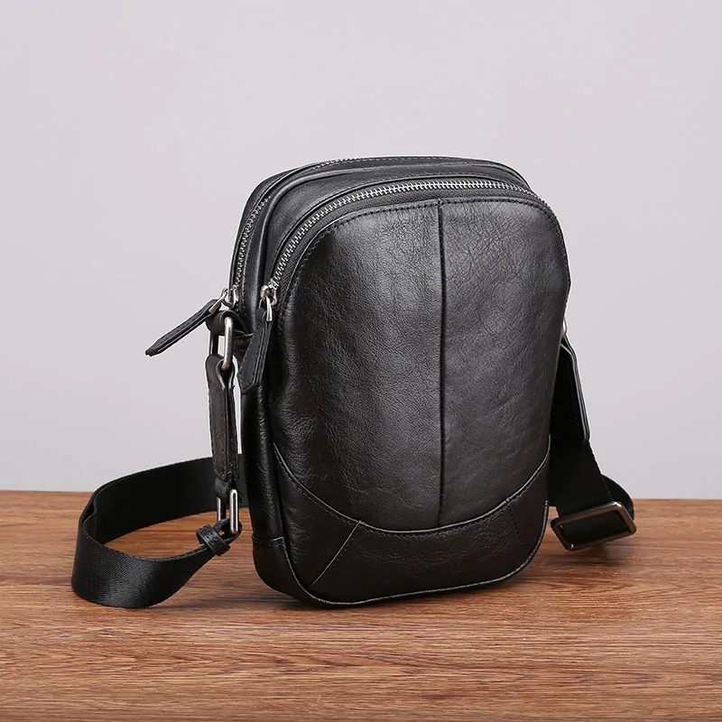 AETOO Leather shoulder bag men casual fashion tide mini diagonal cross head layer leather men's small bag