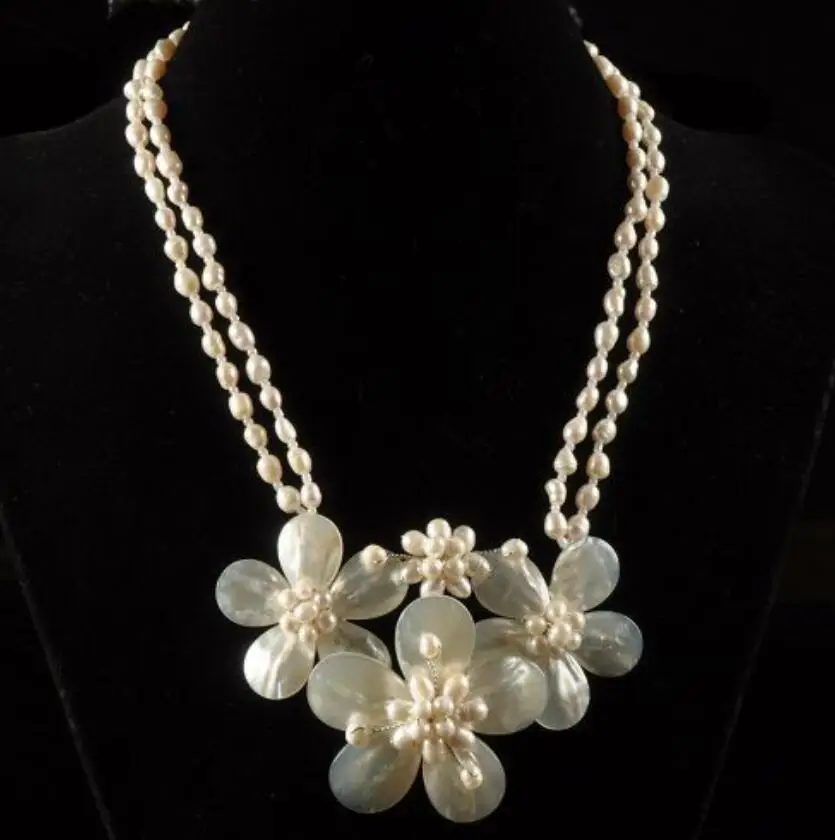 

NEW Shell pearl flower beaded adjustable necklace 18-21
