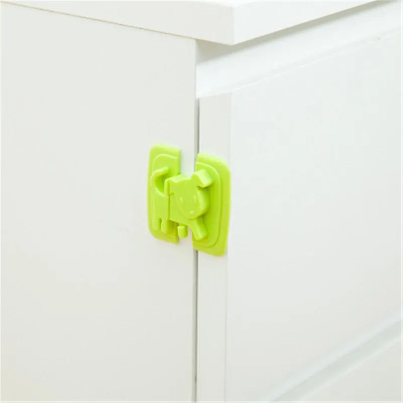 

2pcs Safety Locks for Refrigerators Door Puppy Shape Baby Safe Protection and Baby Safety Table Corner Edge Protector