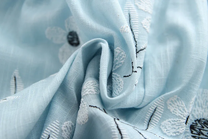 3719452224_1493038097