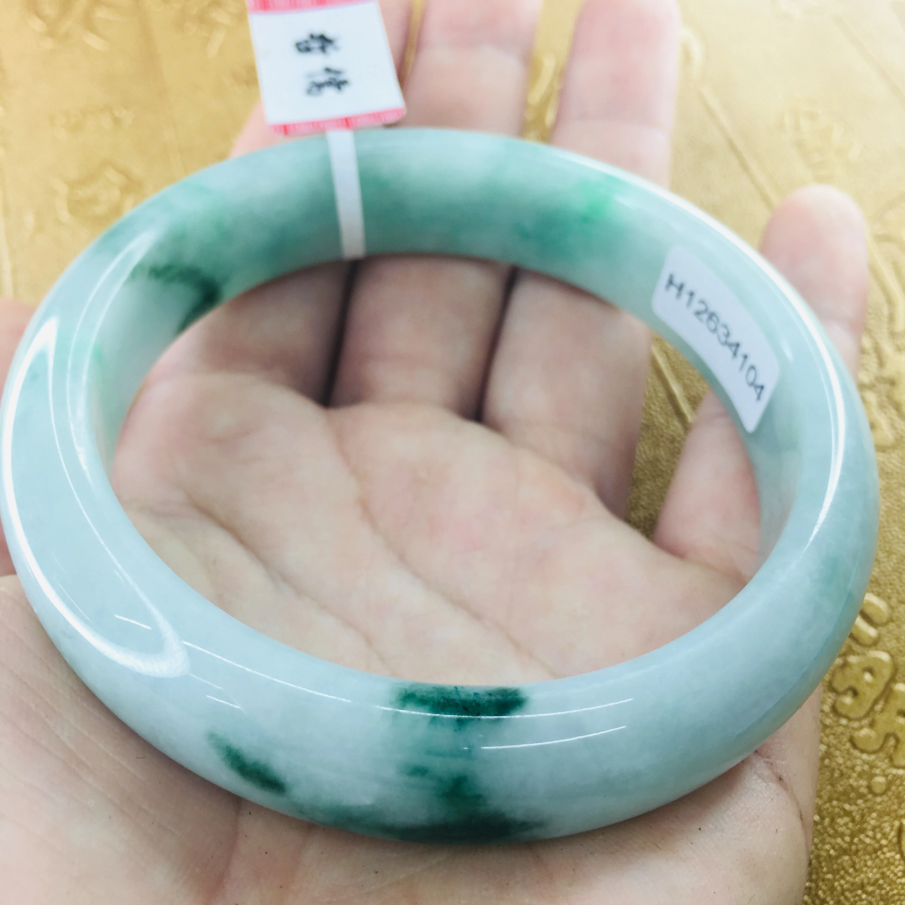 

Send Certificate Natural Jadeite Bracelet Beautiful Light Green + Blue 54-61mm Women's Jade Bracelet Jewelry Gift