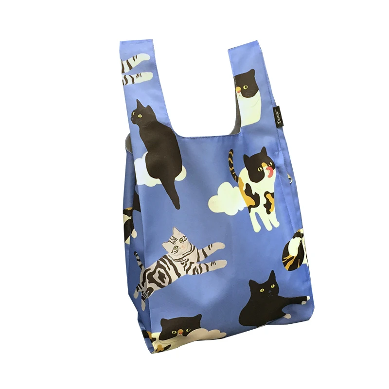 

2019Hot Creative environmental storage bag Handbag Strawberry Foldable Shopping Bags Reusable Folding Grocery Nylon eco tote Bag