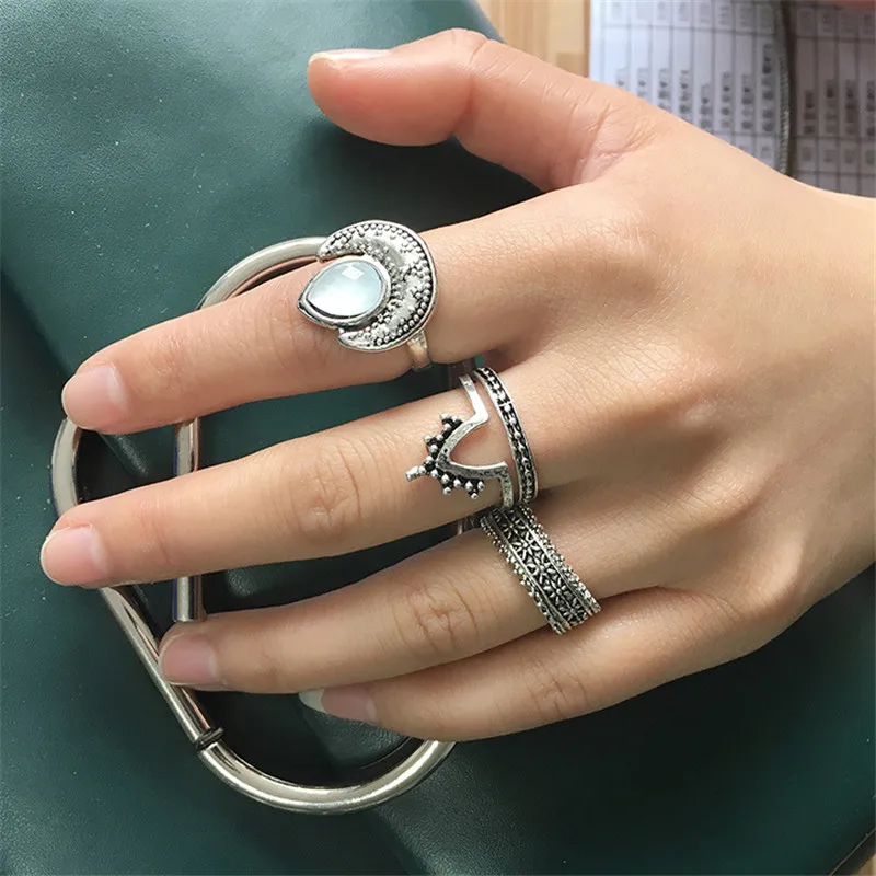 

Hot 4 PCS/Set Women Punk Vintage Knuckle Rings Tribal Ethnic Hippie Stone Joint Ring Jewelry Gift