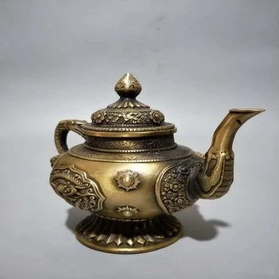 Huang Tonglong держит винный горшок старым, и Античная коллекция