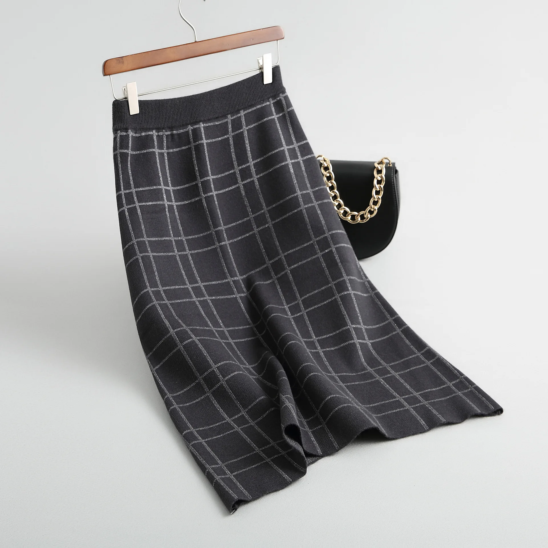 

2018 Autumn Classic Plaid Bright Silk Light Mature Woman Knit Skirt 9-1725-1