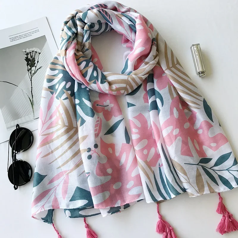 

A summer blue cotton foundation leaves folk style tourism beach beach towel Scarf Shawl scarves woman