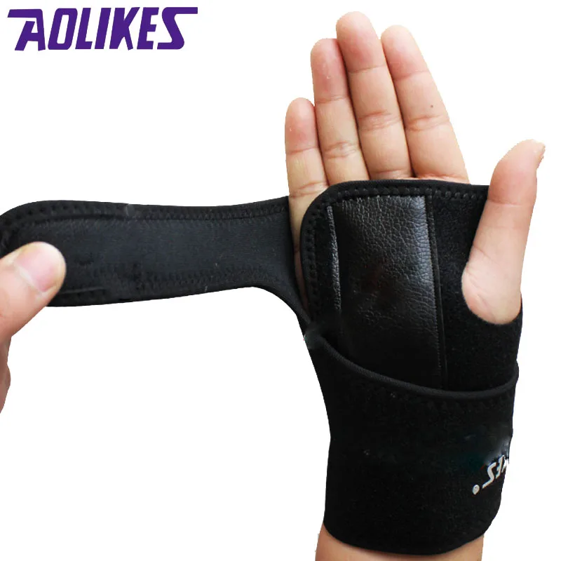 AOLIKES 1 Pair Weight Lifting Gym Training Sports Wristbands Wrist