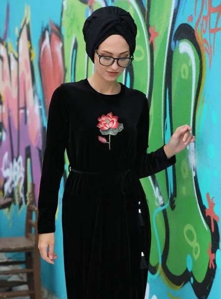 Black (2)