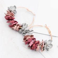 Pendientes elegantes de la gota de La Flor de la tela de la manera para las mujeres Bijoux Sweety colorido de la aleación del pétalo del círculo de la oreja pendientes grandes del encanto Brinco(China)