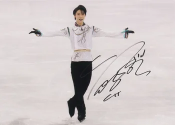 

hand signed Yuzuru Hanyu autographed photo 5*7 inches Figure skating free shipping 022018F