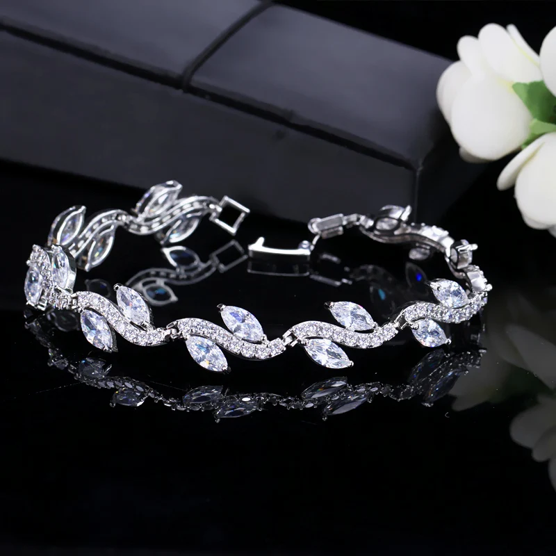 CWWZircons High Quality White Gold Color Women Cubic Zirconia Leaf Shaped Fashion Bridal Wedding Party Jewelry Bracelets CB099