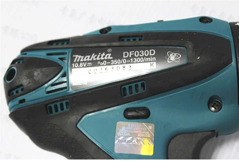 Японская аккумуляторная отвертка Makita DF030DWE, 10,8 В, Электрическая отвертка, отвертка с двумя литиевыми батареями