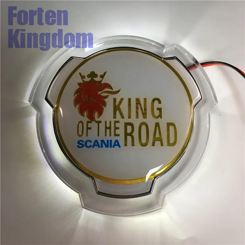 1 шт., для Scania King Of The Road Truck или Car, на заказ, передняя решетка, эмблема, значок с белым, 24 В, светодиодный, осветительная пластина, 1401610 - Цвет: white and gold