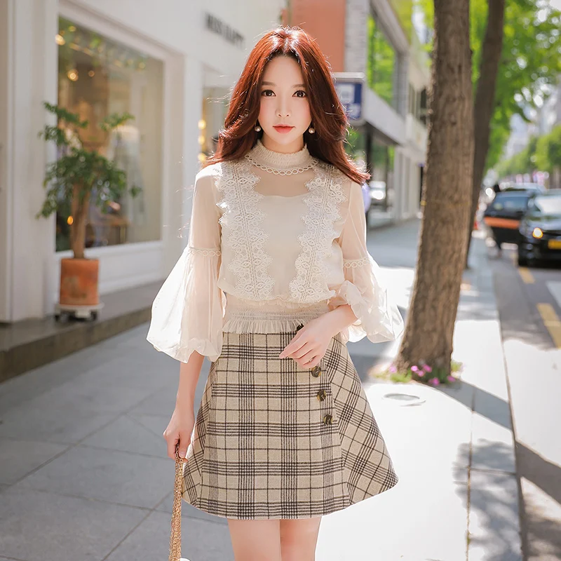 

Dabuwawa Women High Waist Elegant Plaid Skirts New Office Lady Button design Fashion A-Line Mini Skirts D18CSK043