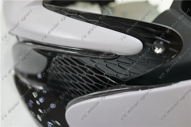 2011-2014 McLaren MP4 12-C 650S-Conversion Body Kit PCF (6)_