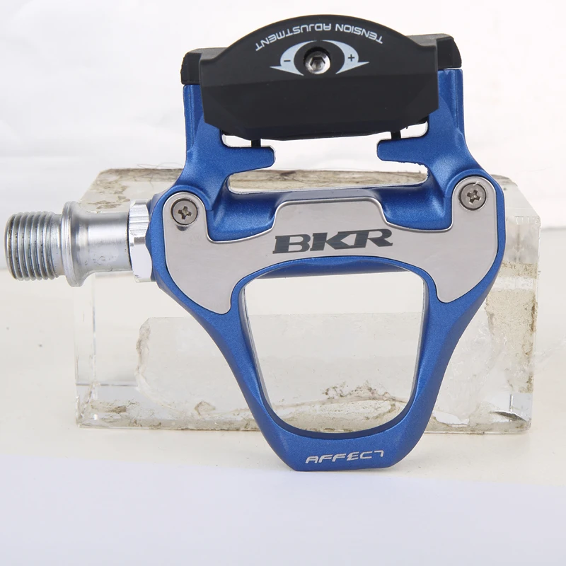bike pedals blue