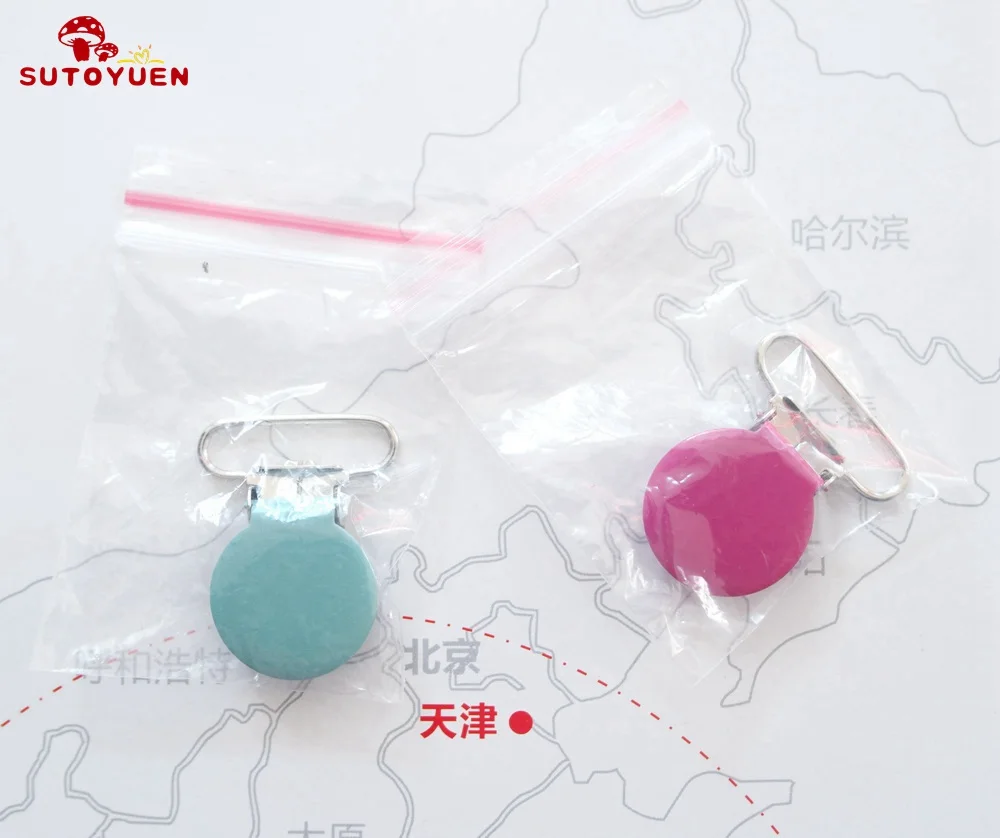Suporte de Suspensão de Metal Sutoyuen Redonda Bebê Chupeta Clipe Adido Sucette Clipes Lâmpada 25mm Mix Cor Homem - Manequim 84 Pçs 13 High Quality Mamãe e Bebê