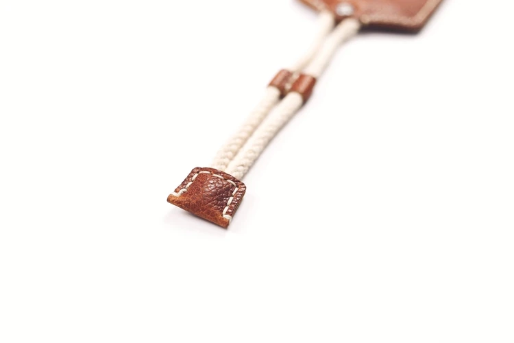leather key holder