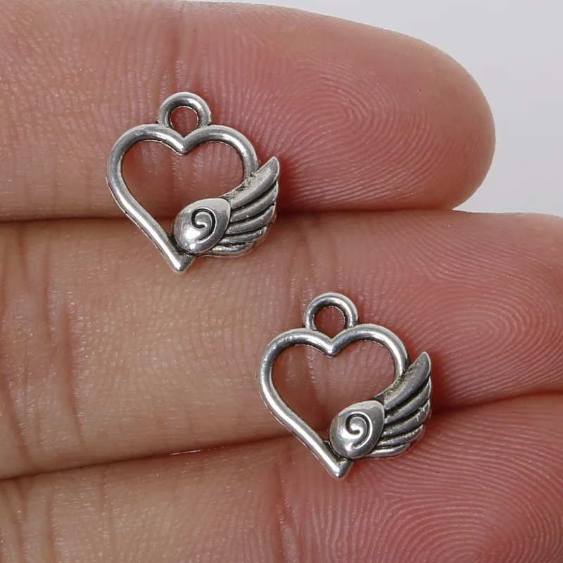 

Vintage 18pcs 12x13mm Zinc Alloy Antique Silver Plated Heart Feather For Jewelry Bracelet Necklace DIY Charms Pendants Findings