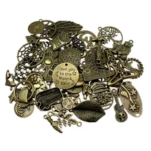 100 gramos Vintage bronce antiguo Color mezcla estilos al azar mezcla cráneo clave ancla Cruz corazón amuletos de engranaje colgante joyería Accesorios