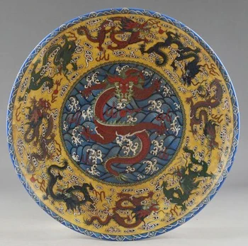 

Elaborate Chinese Classical Collectible Old Decorated Porcelain Handwork Painting Dragon Plate