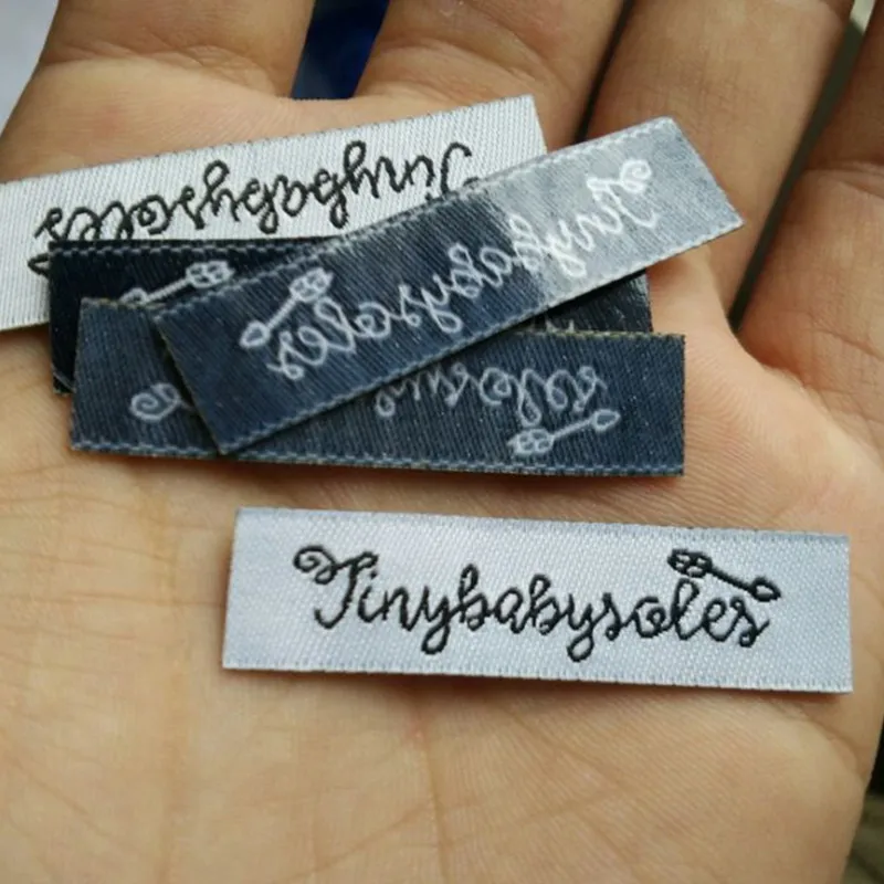 

1000pcs Custom Iron on white clothing woven label Straight cut tags hot melt glue heating 4.5 * 1.2 cm