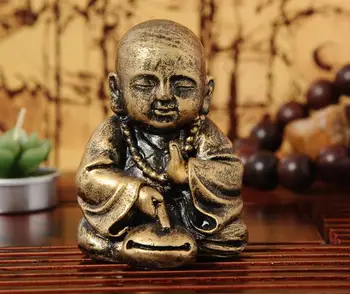 

Maitreya Buddha sculpture ornaments boutique resin trumpet Crafts Ornament Home Furnishing 9 centimeters long
