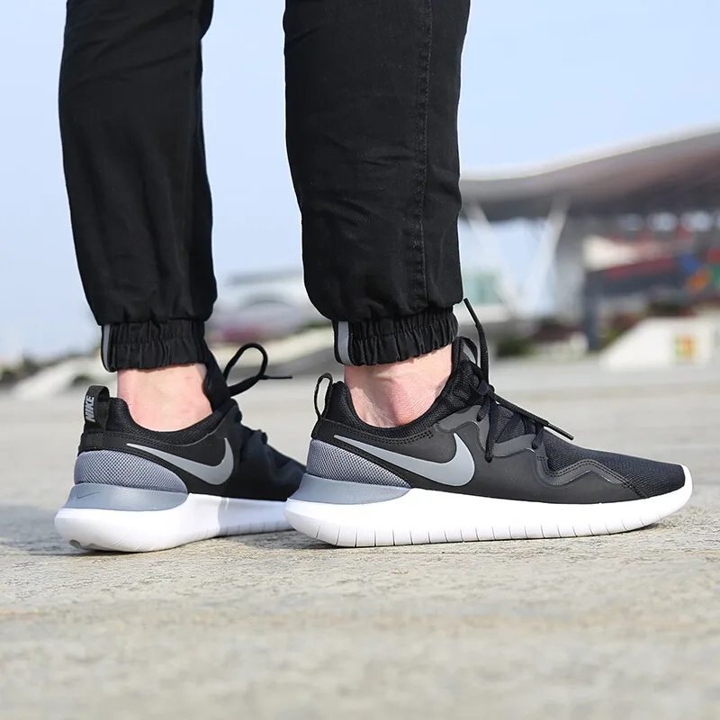 nike tessen men's sneakers