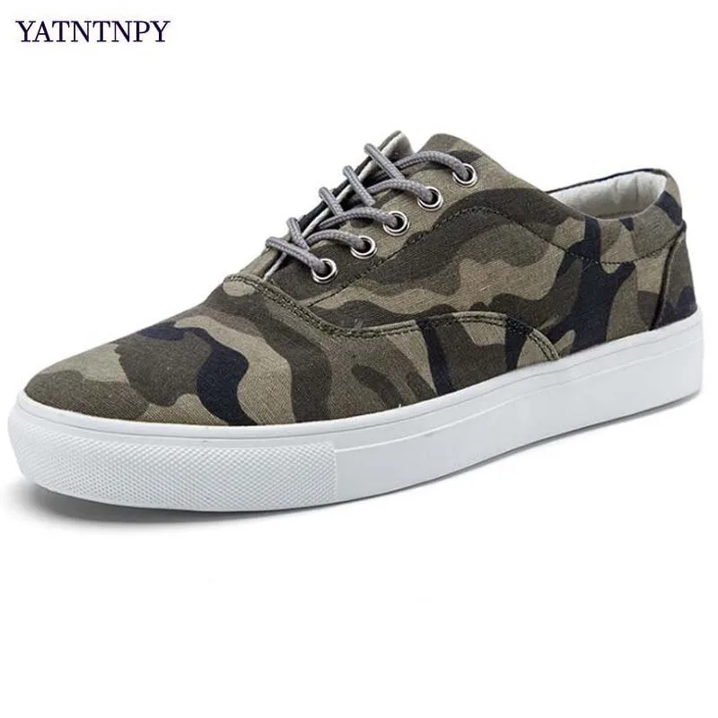

YATNTNPY New Arrival Brand Men Shoes Fashion Flat Canvas Shoes Man Camouflage printing Casual Sneakers Man Big Size zapatillas
