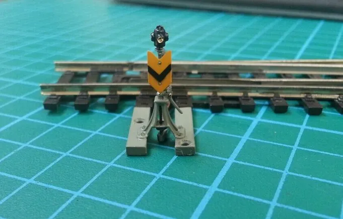 

4pcs / lot 1/87 Model Train ho scale diy MTC switch signal indicating material sand table model materials Free Shipping