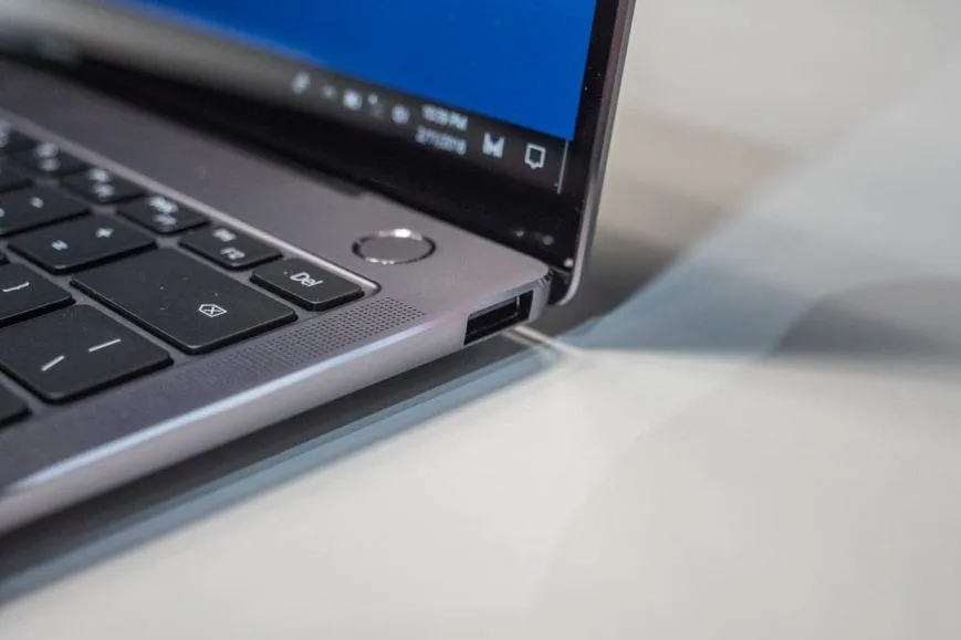 ridble-huawei-matebook-x-pro-news-9-869x579_conew1