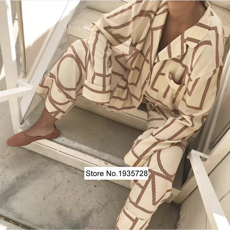 

High-end Silk Monogram Geometric Print Pajamas Style Blouse Top + Matching Trousers - New Women Stylish Top Pants 2 Piece Set