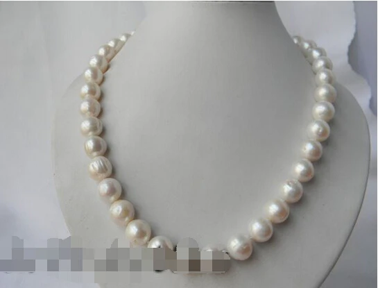 

Free shipping >>>>> AA 17'' 13MM Round White Freshwater Pearl Necklace
