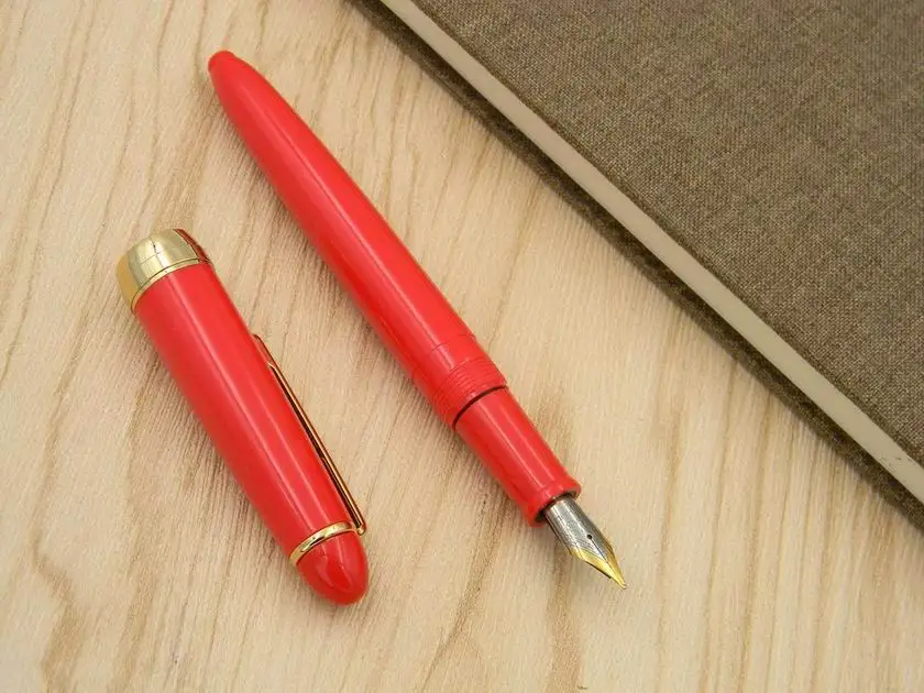 JINHAO 992 подарок Средний пластиковый поворотный золотой авторучка - Цвет: Красный