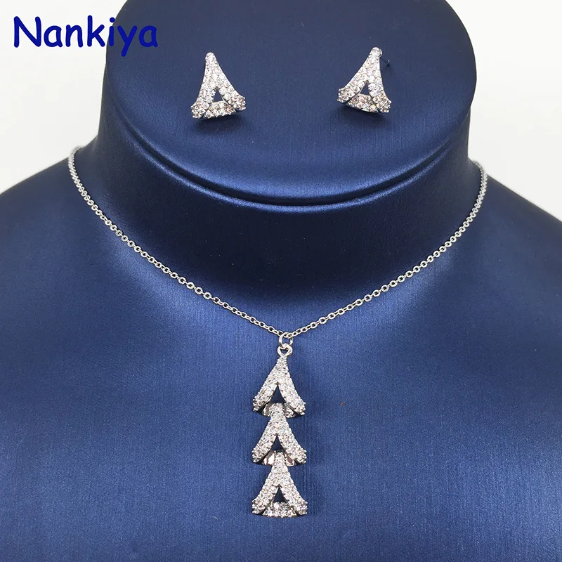 Nankiya Новый треугольной формы серьги гвоздики и кулон ювелирный набор сверкающий