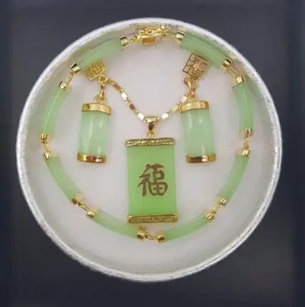 

Natural Green stone 18KWGP Fortune Pendant Necklace Drop Earring Bracelet set